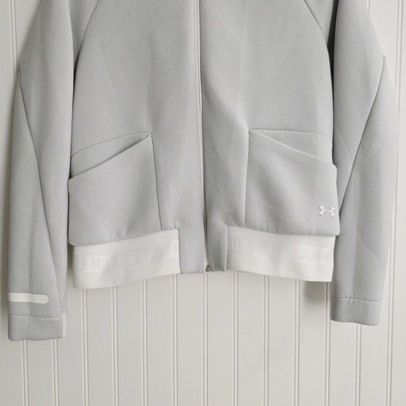 Under Armour Light Gray Zip-Up  Youth Jacket Size Small - Picture 3 of 8